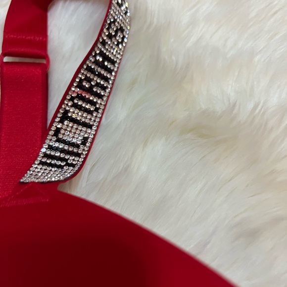 Victorias Secret Red Set - Picture 4 of 5